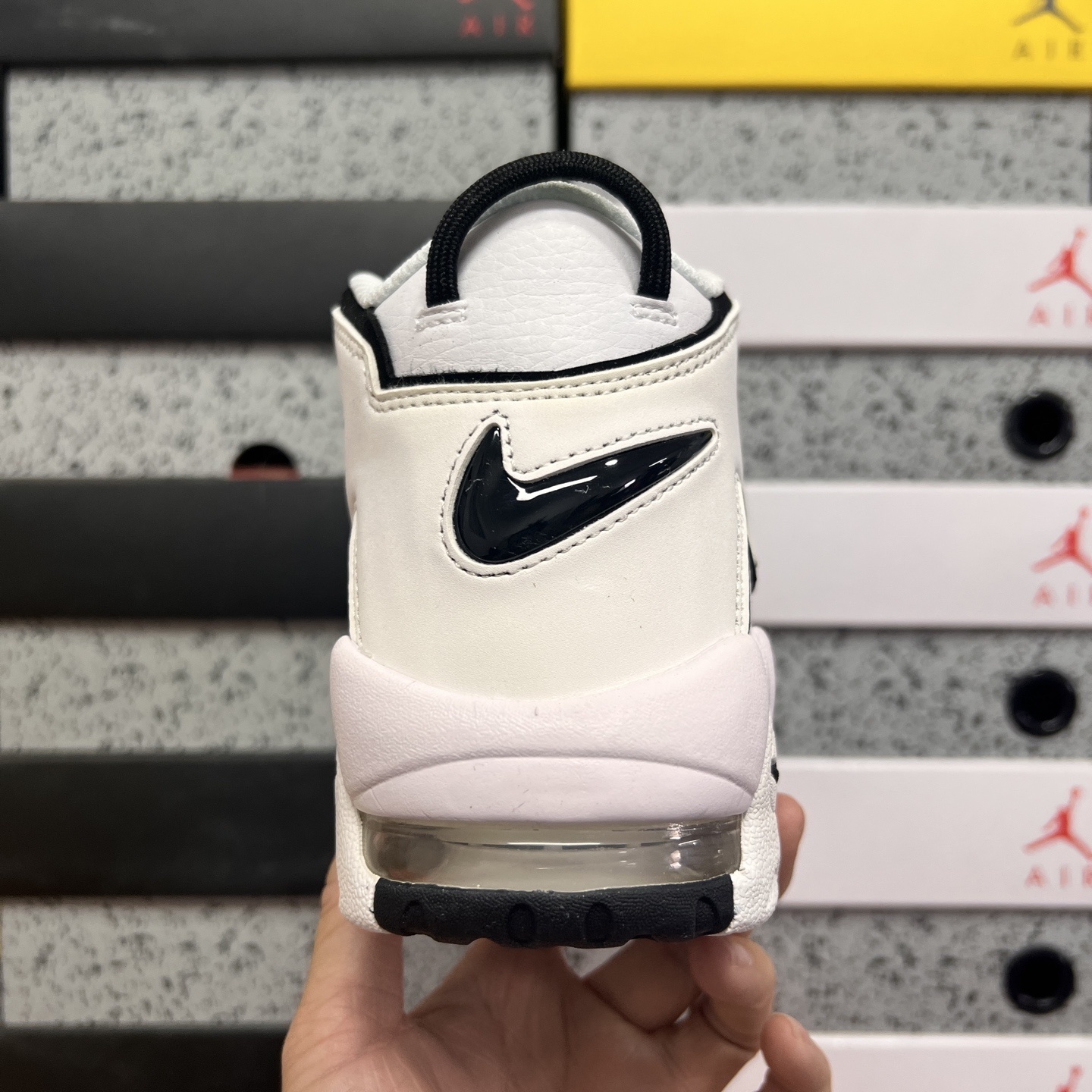 Nike AIR MORE UPTEMPO '96 DO6718-100 2