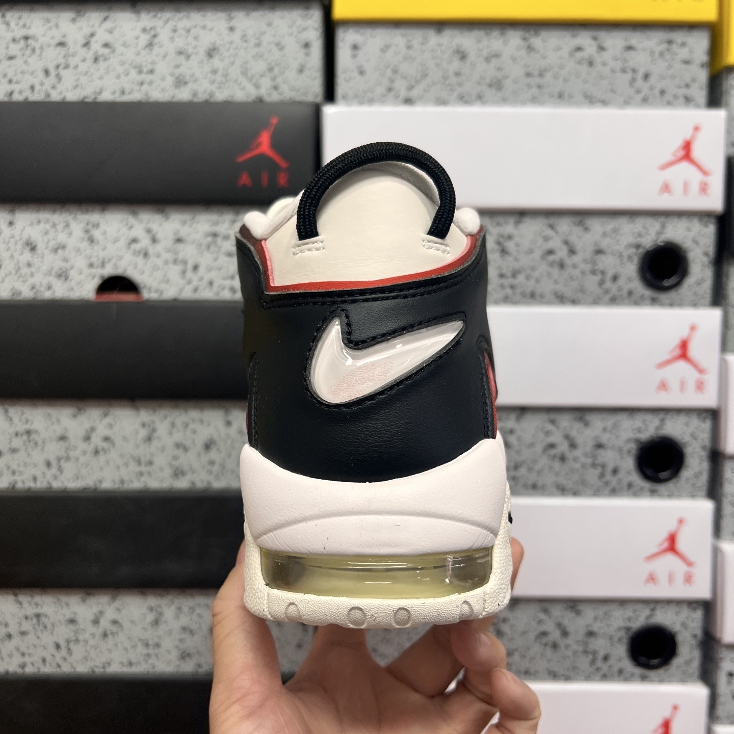 Nike AIR MORE UPTEMPO '96 DM1297-100 2