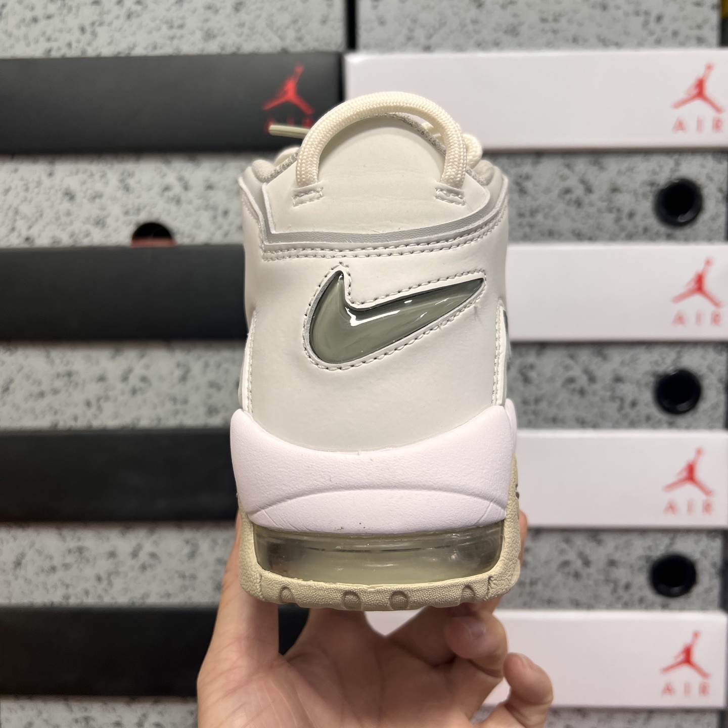 Nike AIR MORE UPTEMPO '96 DM1023-001 2