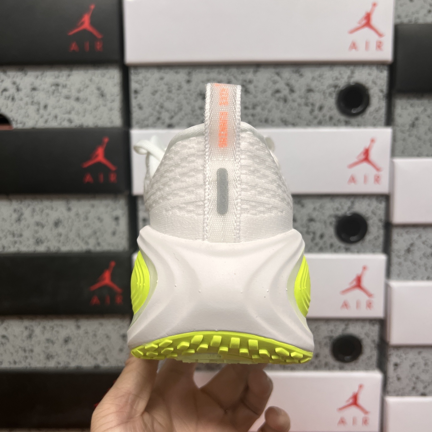 Nike VOMERO PLUS RUN HV8150-120 2