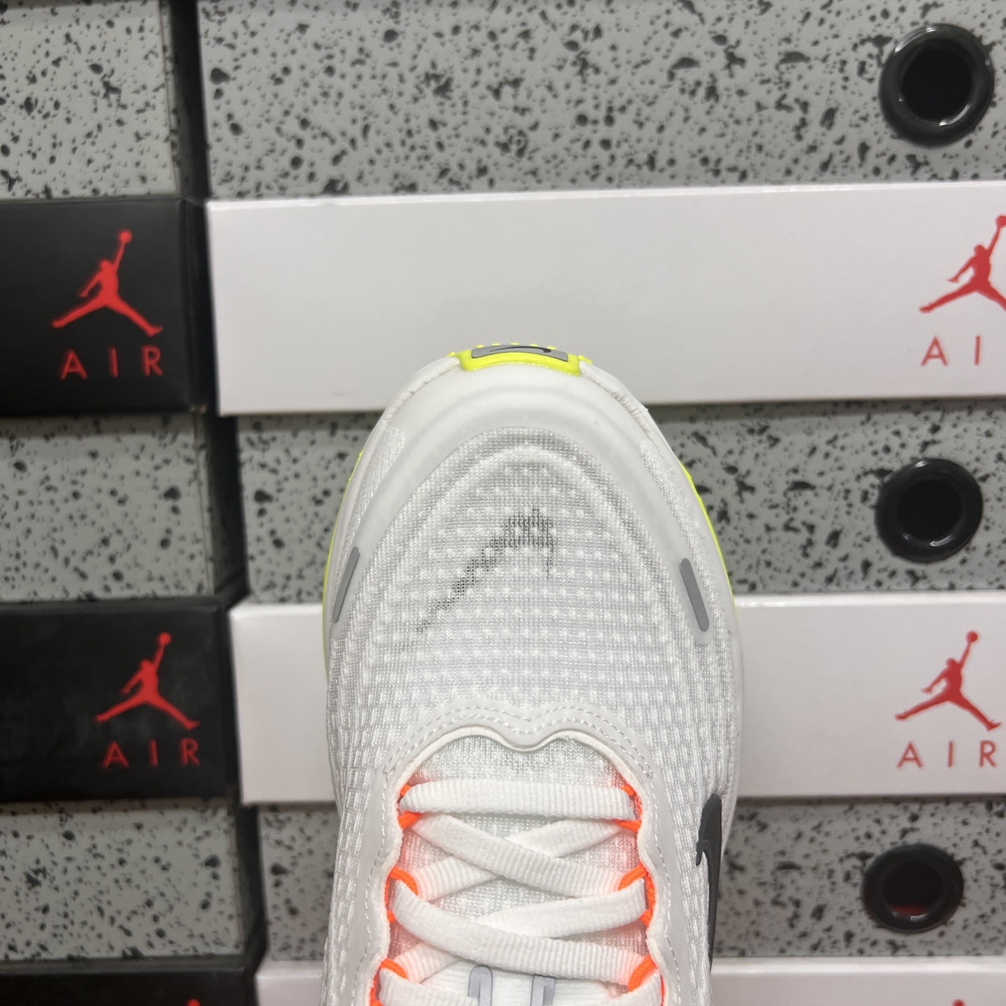 Nike VOMERO PLUS RUN HV8150-120 3