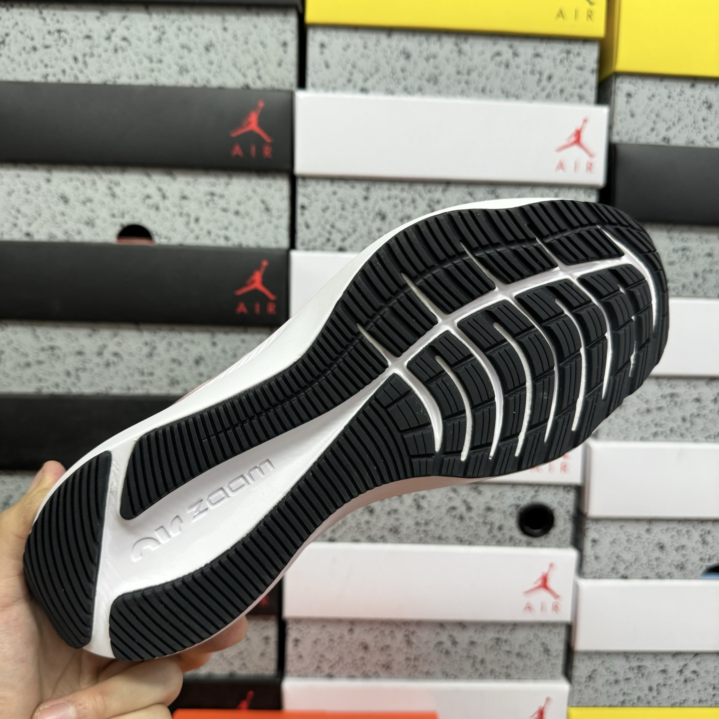 Nike ZOOM WINFLO 8 CW3419-100 2