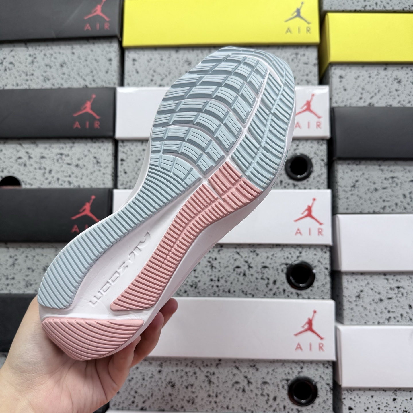 Nike ZOOM WINFLO 8 CW3421-105 2