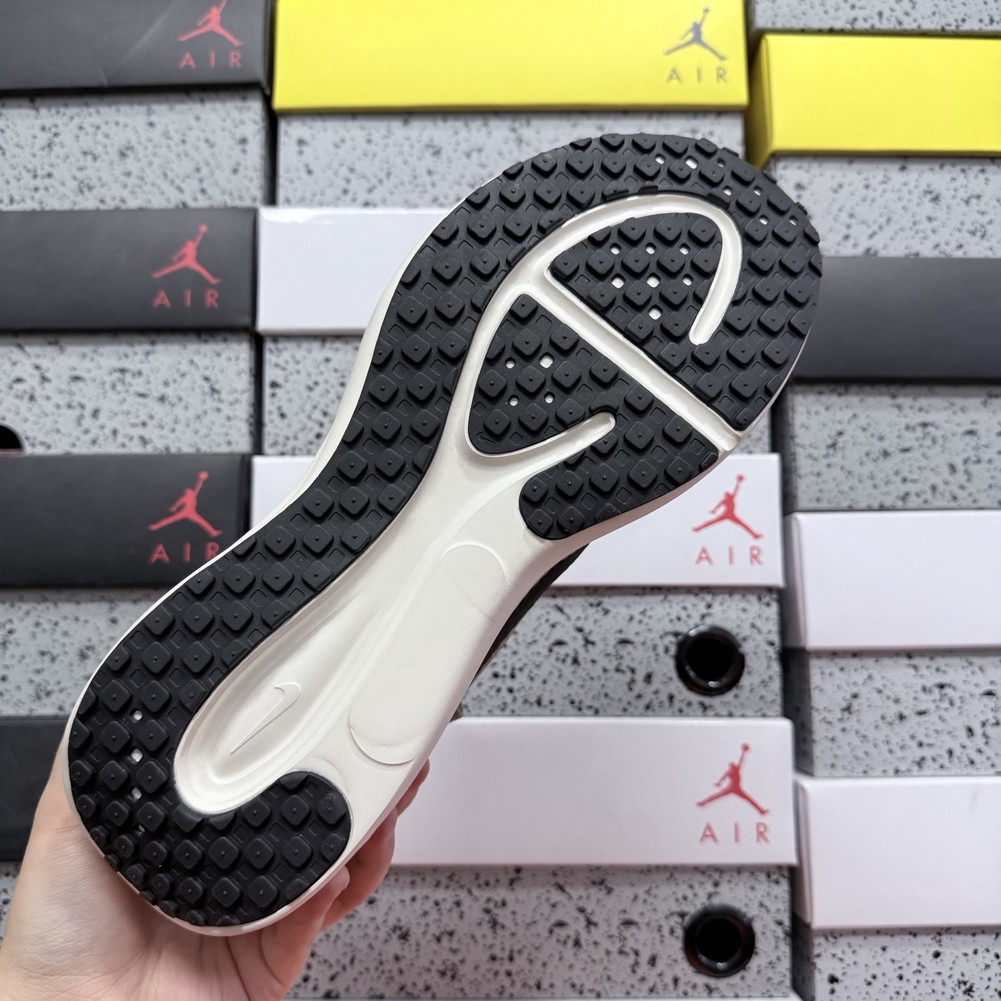 Nike ZOOM WINFLO 8 HJ9198-300 2