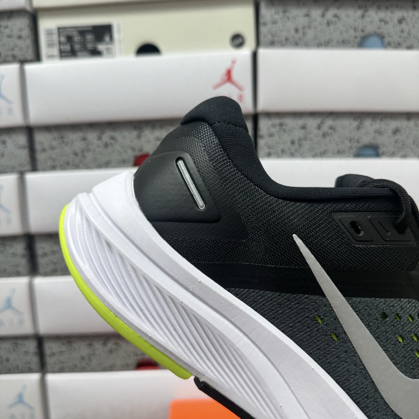 Nike ZOOM WINFLO 8 CZ6720-010 3