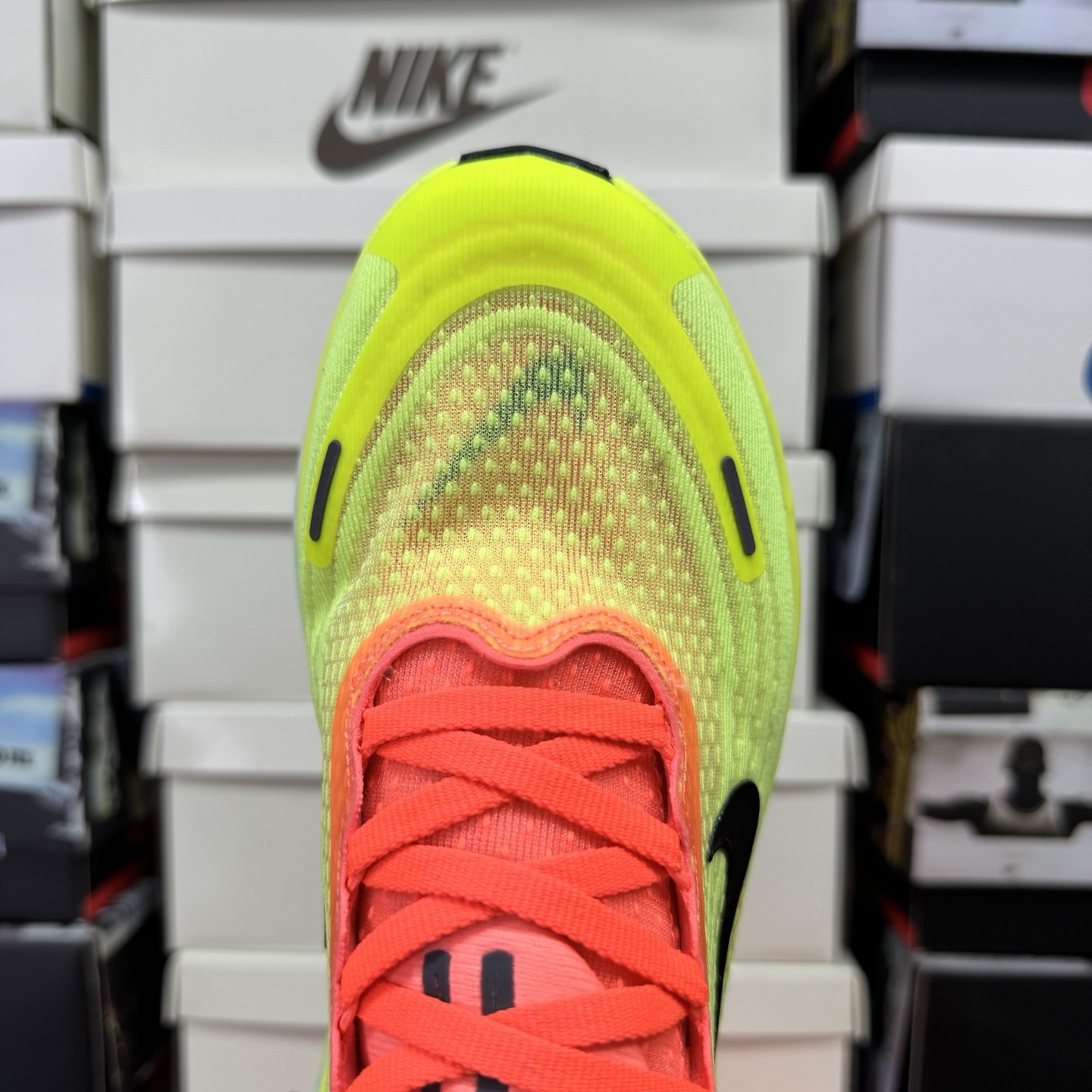 Nike VOMERO 18 HV8150-800 4