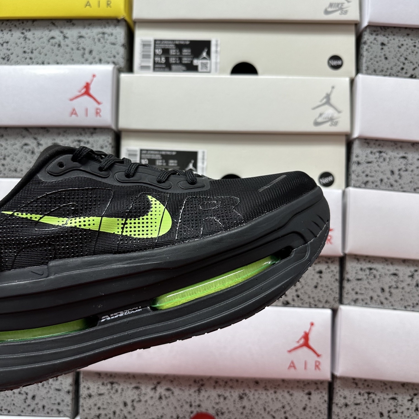 Nike VOMERO PREMIUM HQ2050-212 4