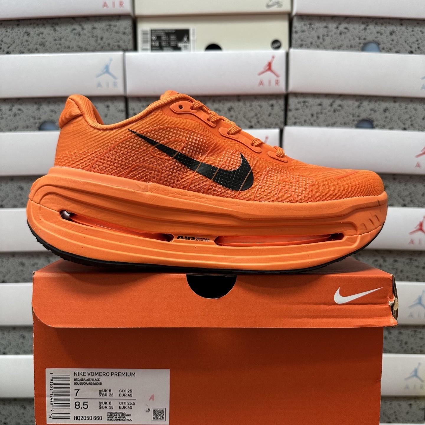 Nike VOMERO PREMIUM HQ2050-660