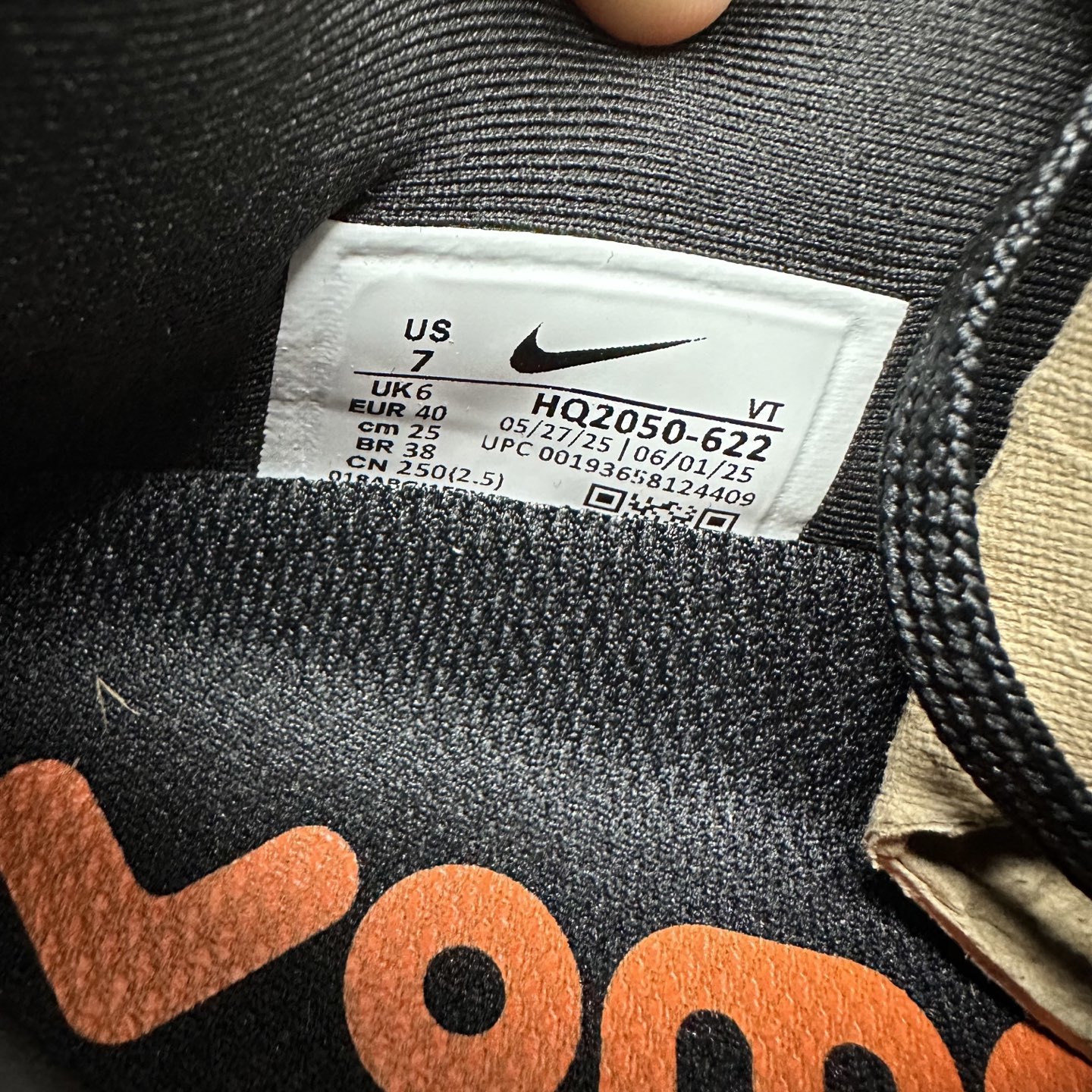 Nike VOMERO PREMIUM HQ2050-622 3