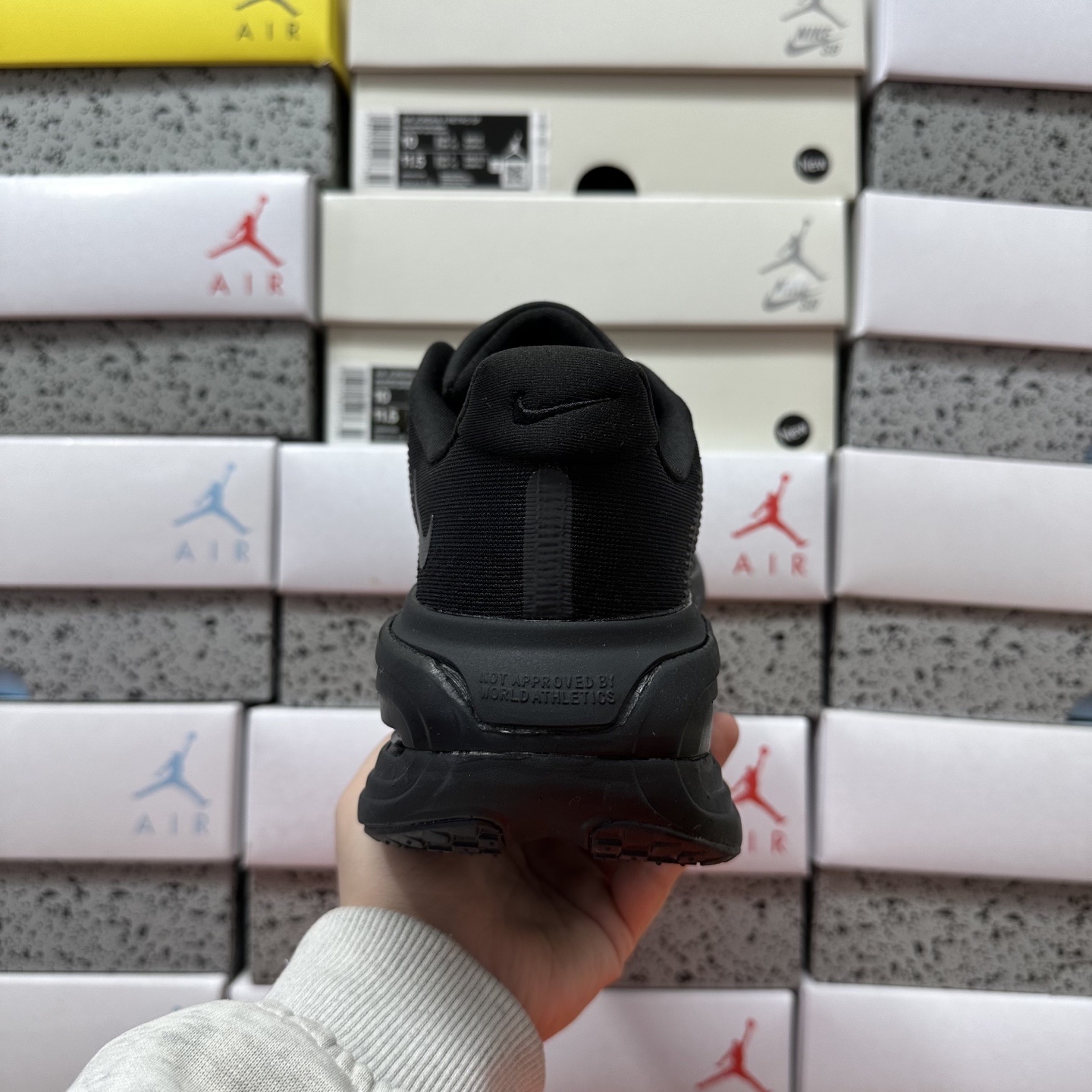 Nike VOMERO PREMIUM HQ2050-735 2