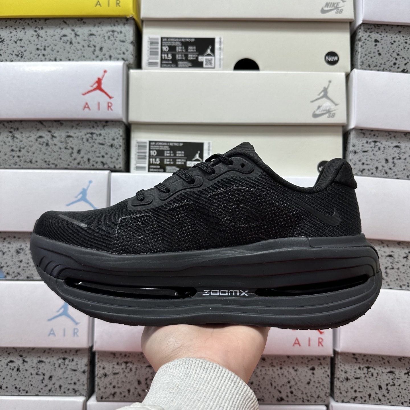 Nike VOMERO PREMIUM HQ2050-735 4