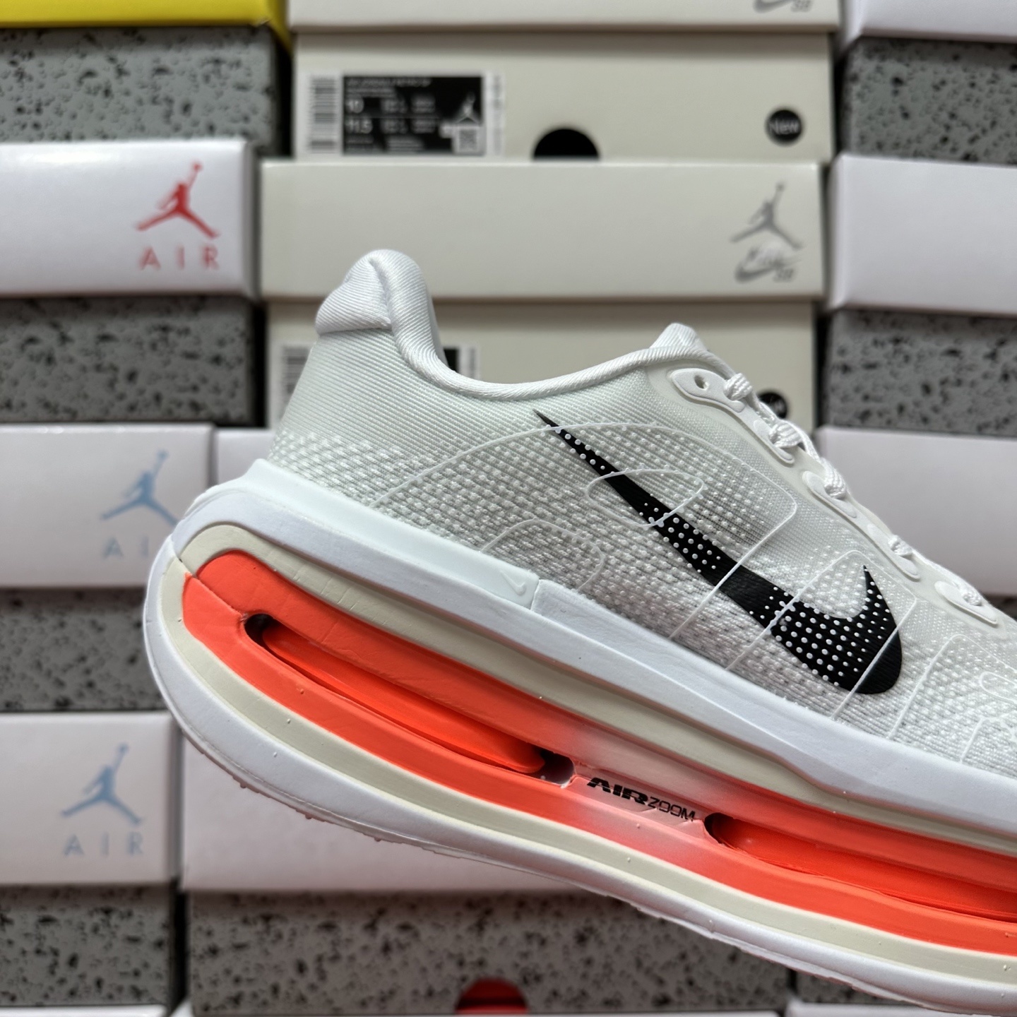 Nike VOMERO PREMIUM HQ2050-631 3