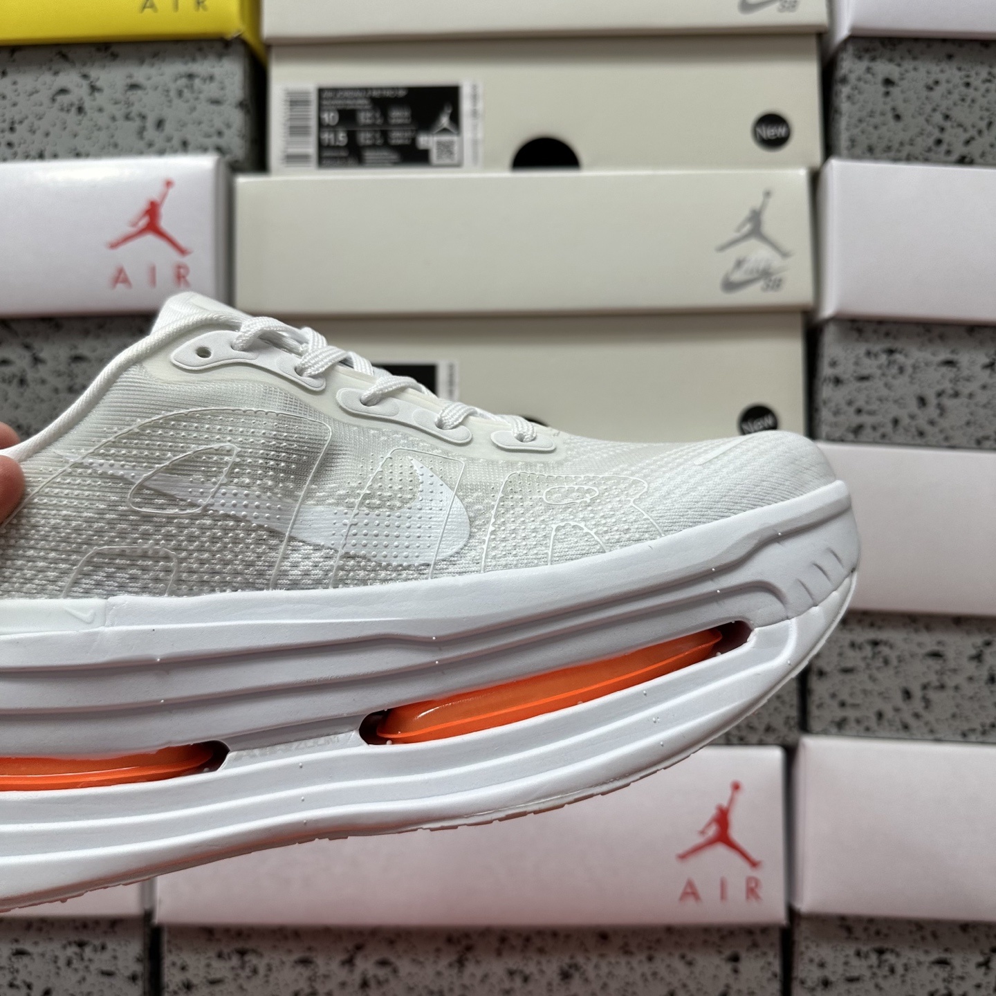 Nike VOMERO PREMIUM HQ2050-533 2