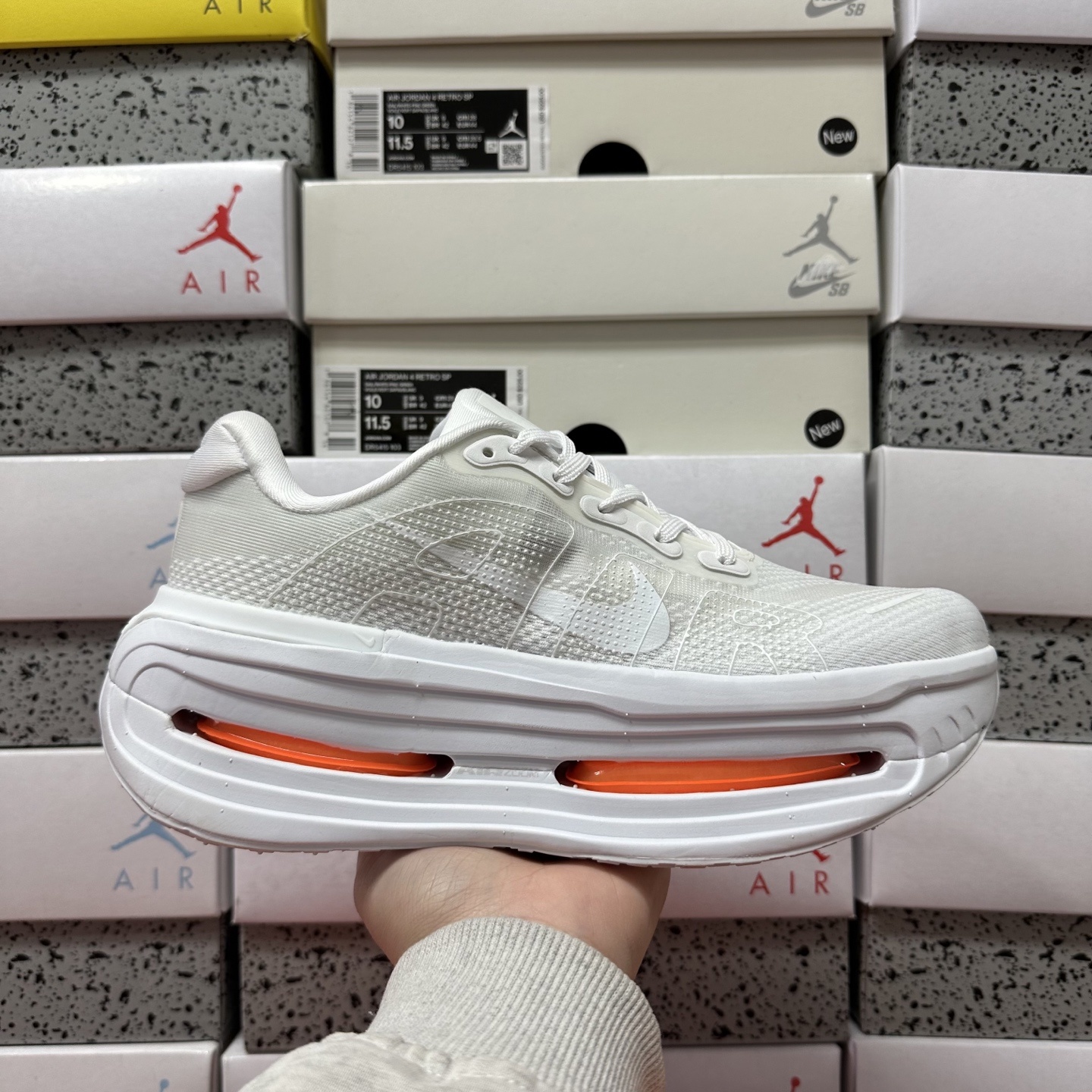 Nike VOMERO PREMIUM HQ2050-533 3