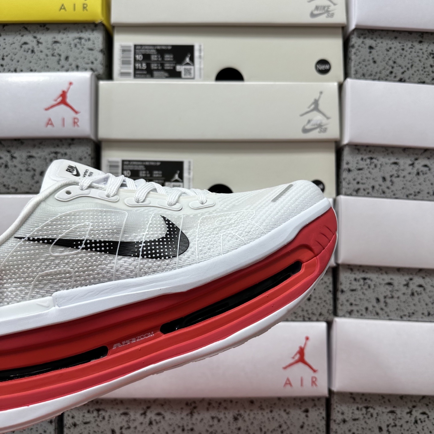 Nike VOMERO PREMIUM HQ2050-218 3