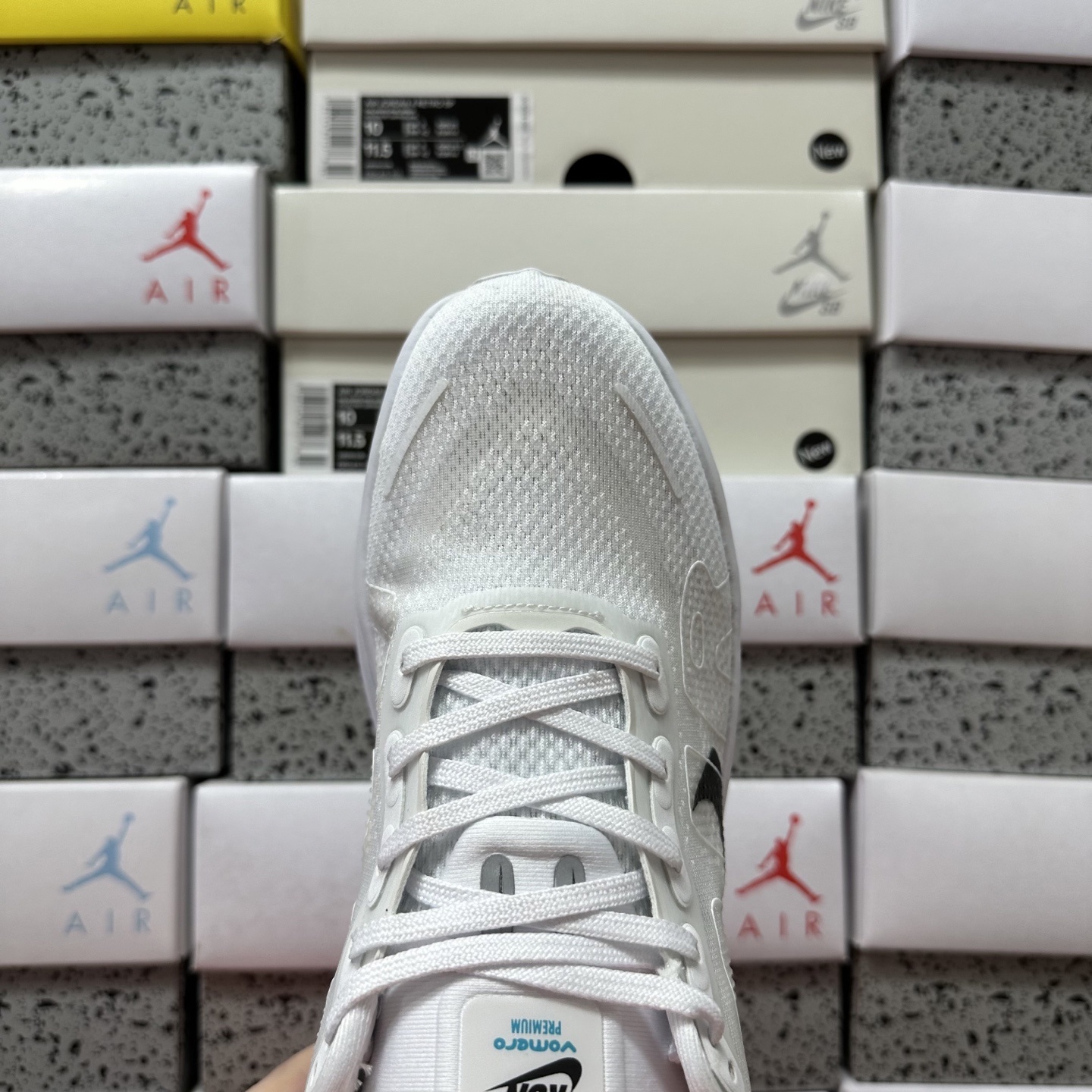 Nike VOMERO PREMIUM HQ2050-836 2