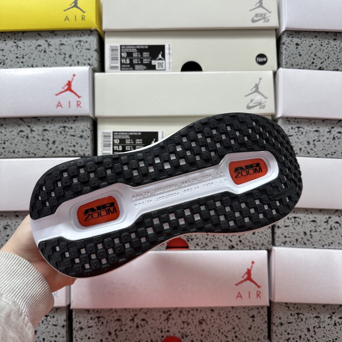 Nike VOMERO PREMIUM HQ2050-140 4