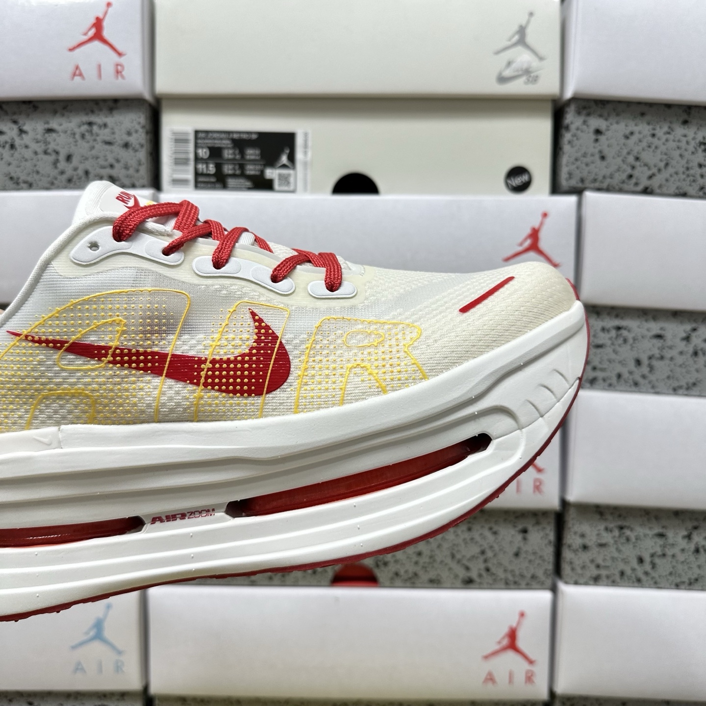 Nike VOMERO PREMIUM HQ2050-980 4