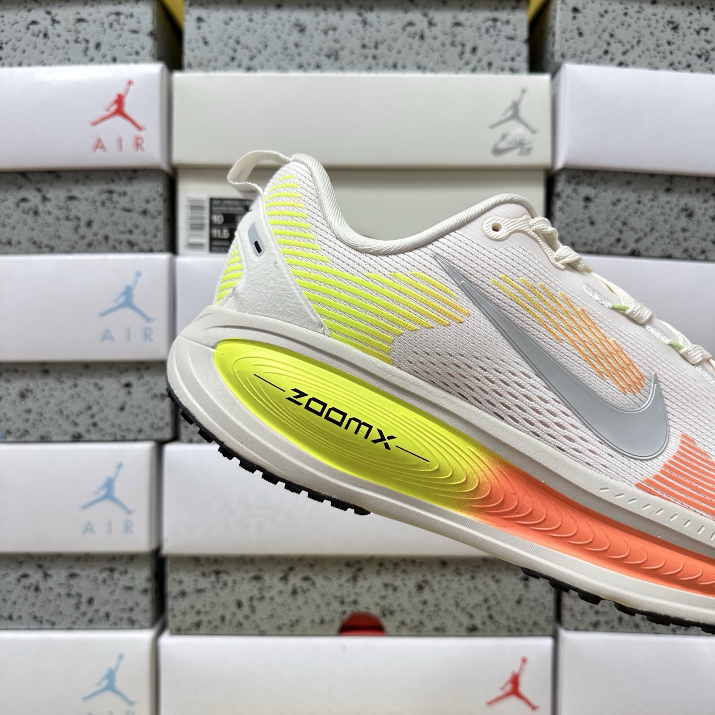 Nike Vomero 18 HM6804-002 3