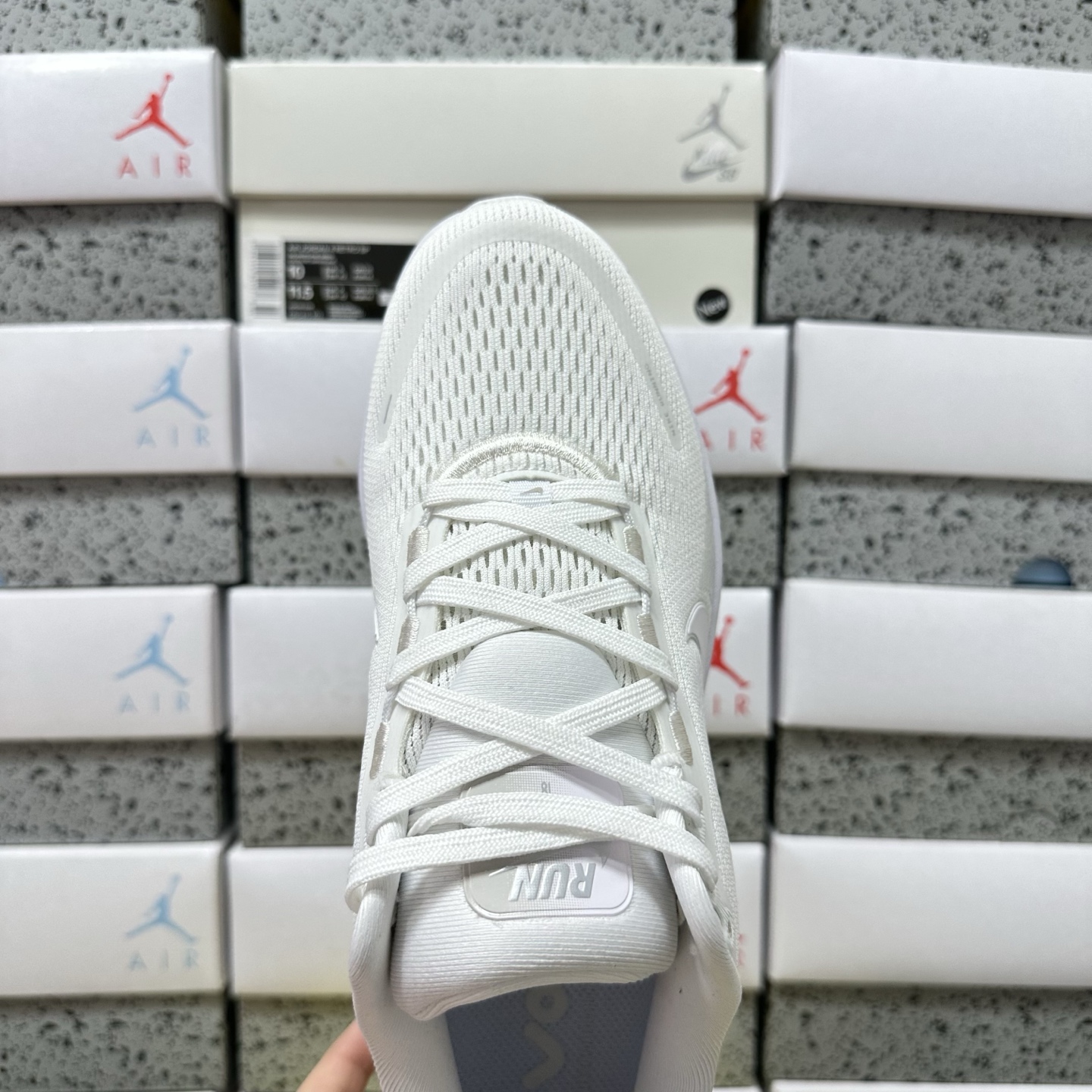 Nike Vomero 18 HM6803-106 4