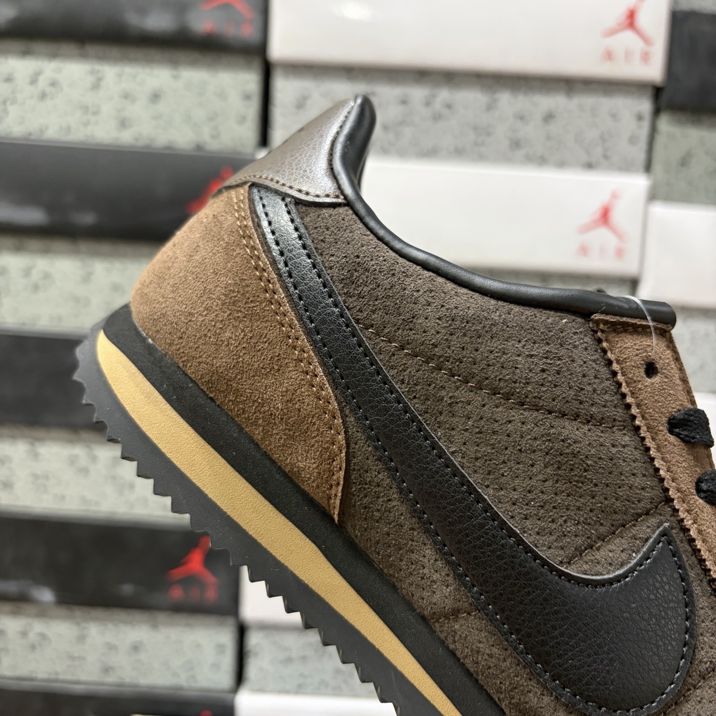 Nike CORTEZ FJ5180-200 2