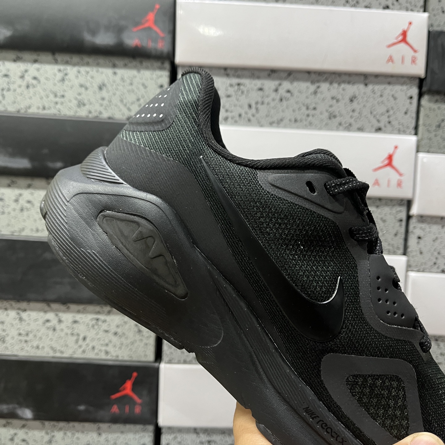 Nike STRUCTURE 26 HJ1101-001 4