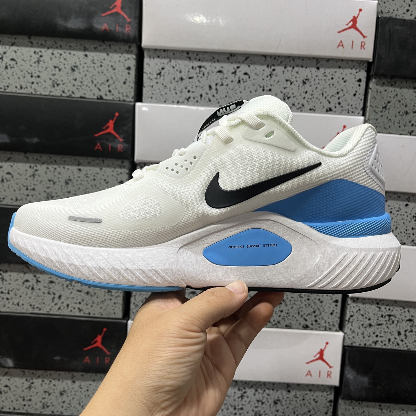 Nike STRUCTURE 26 HJ1102-17 2