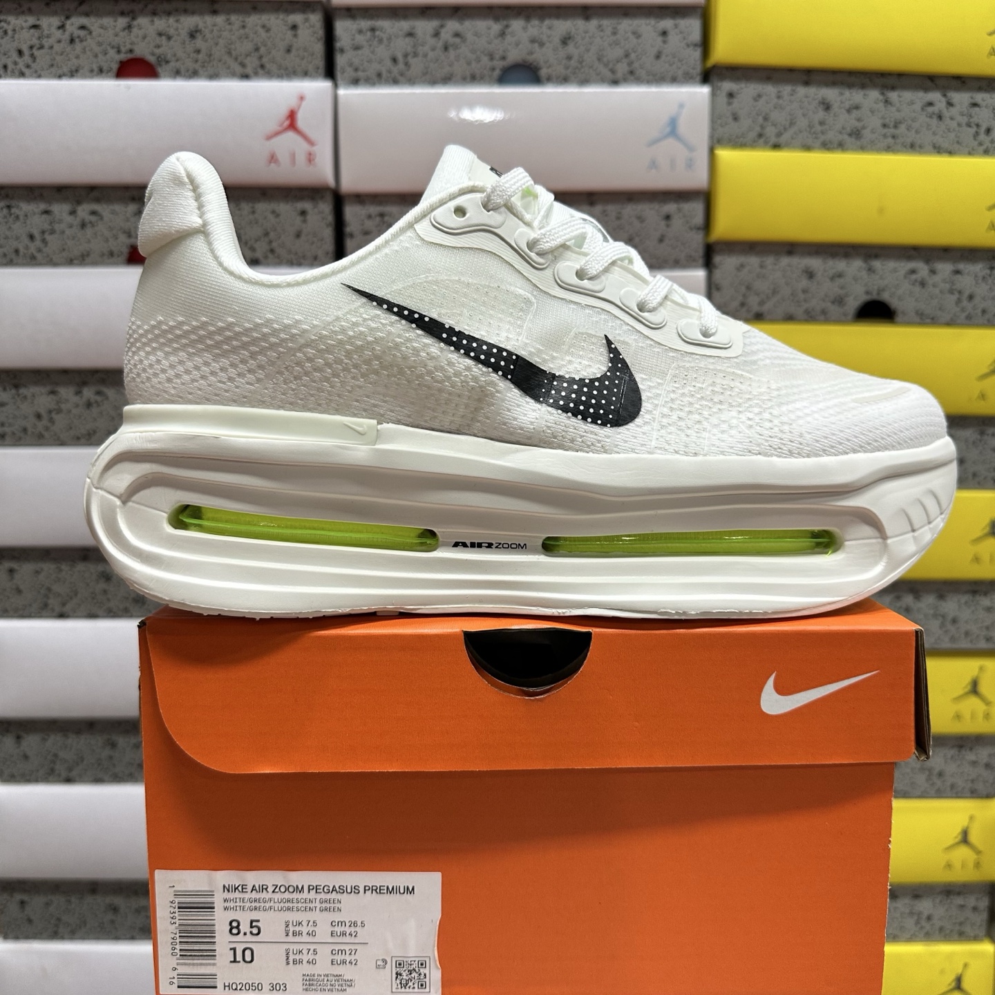 Nike Vomero Premium HQ2050-303