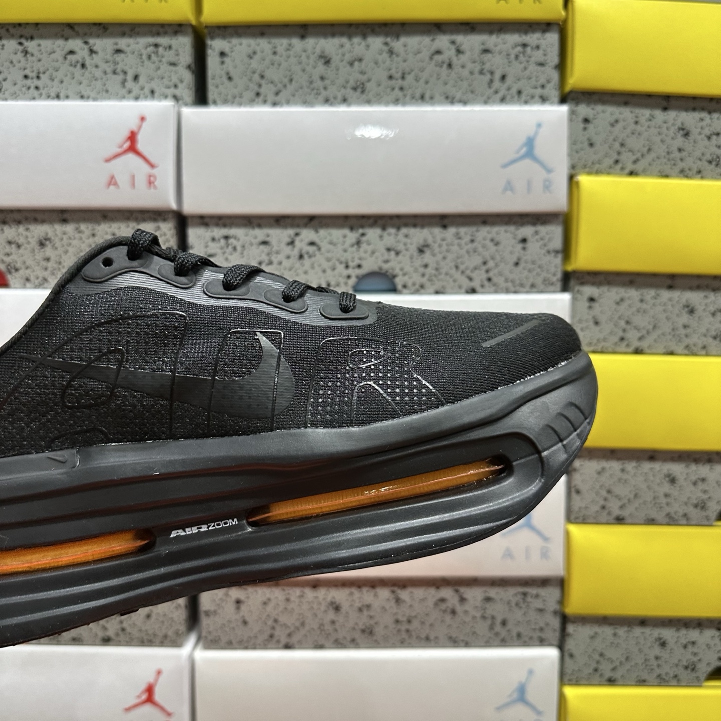 Nike Vomero Premium HQ2050-305 4