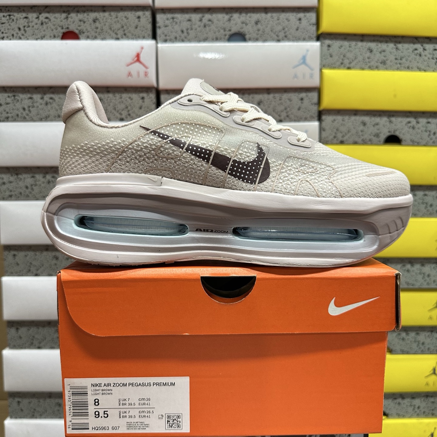Nike Vomero Premium HQ5963-607