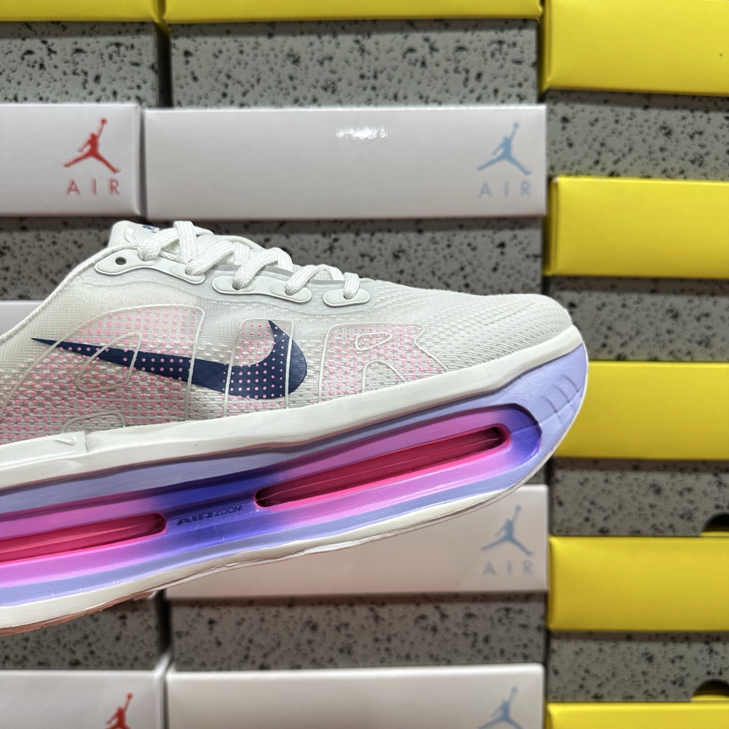 Nike Vomero Premium HM5973-417 4