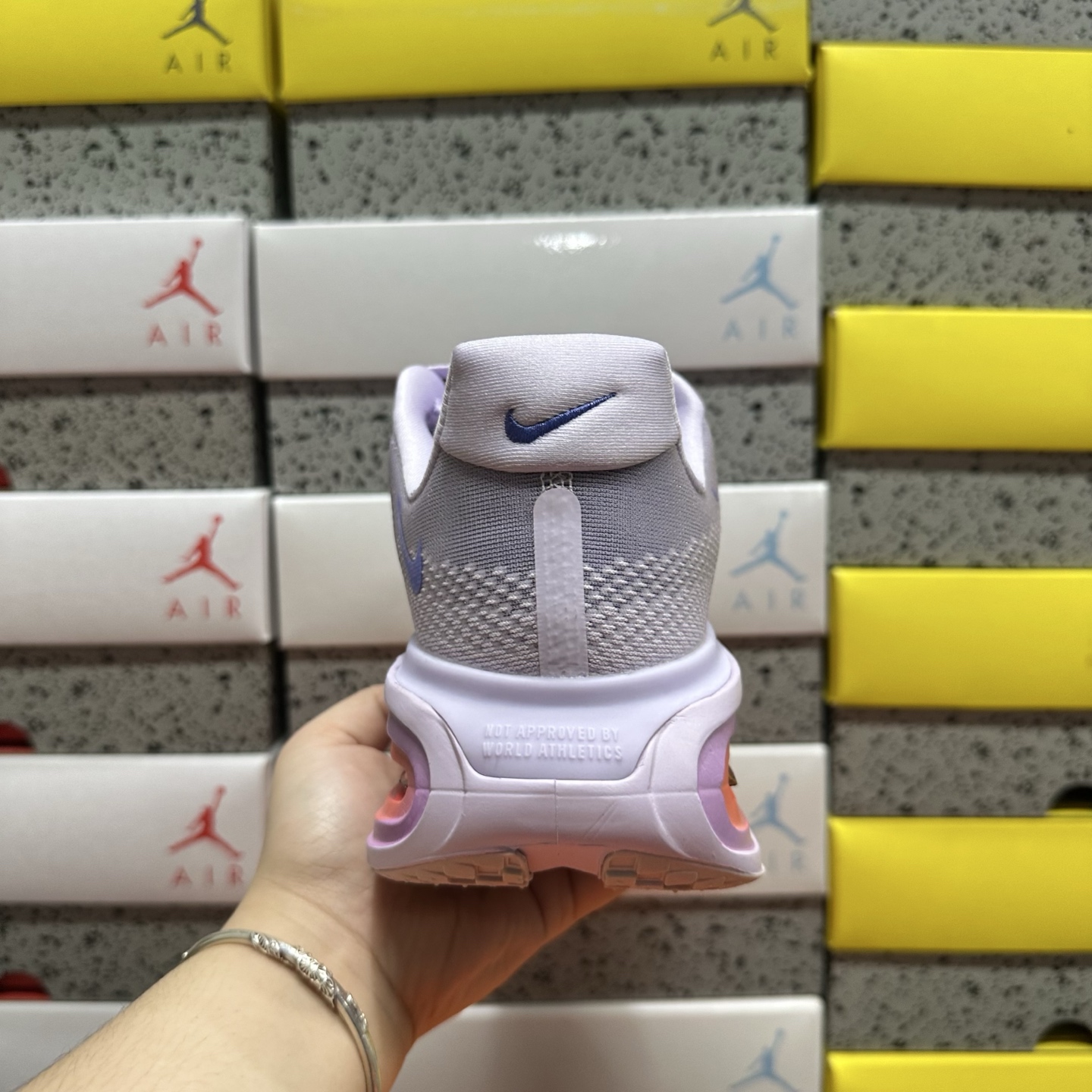 Nike Vomero Premium HM5973-503 2
