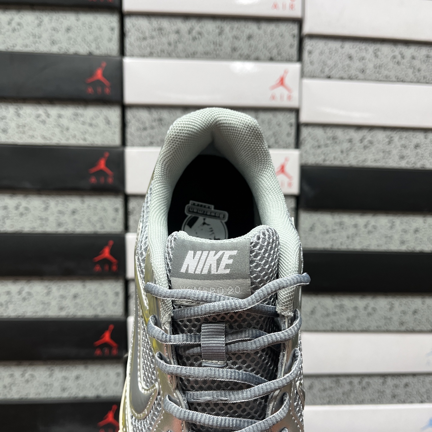 Nike NIKE VOMERO HF9149-109 3