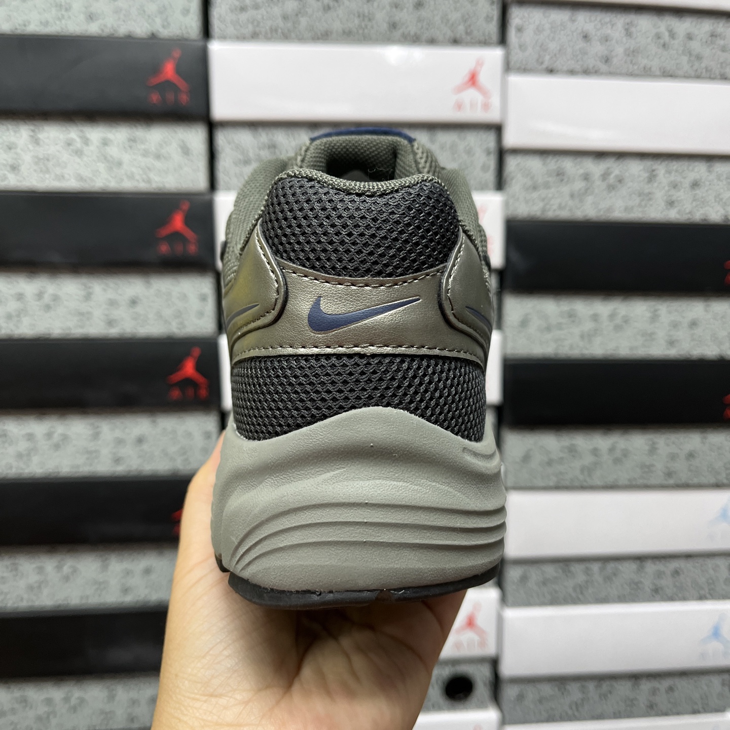 Nike NIKE VOMERO HF0458-003 2
