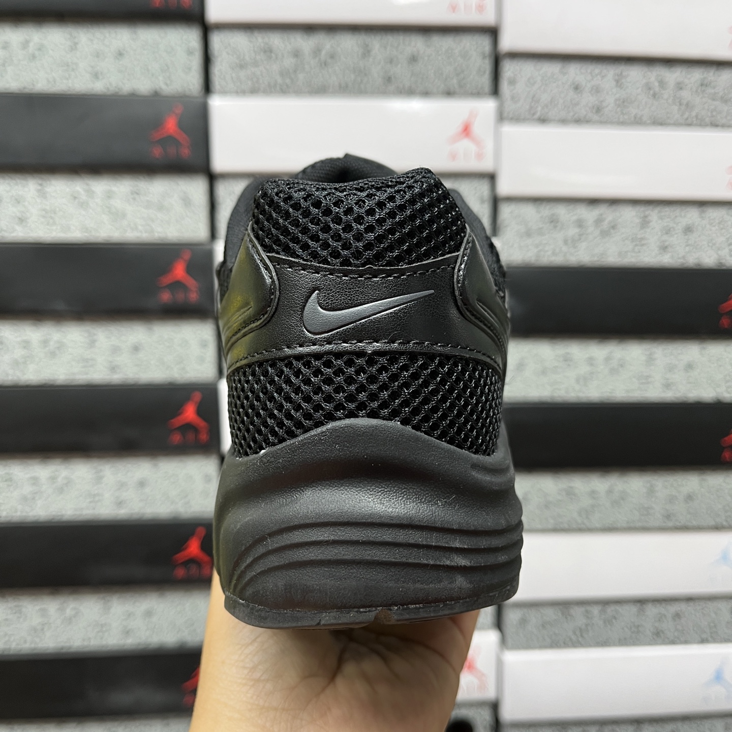 Nike NIKE VOMERO HM9986-108 2