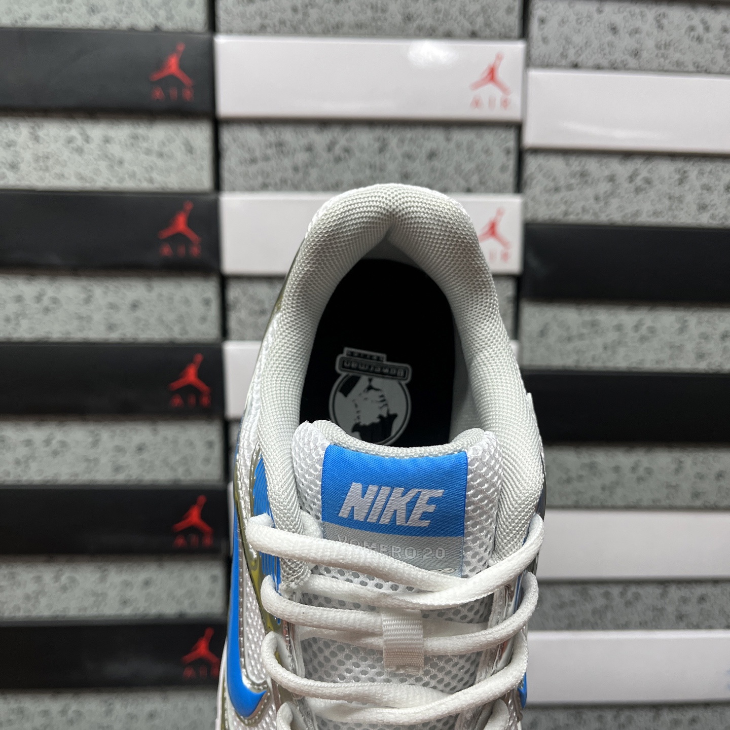 Nike NIKE VOMERO HM9149-101 3