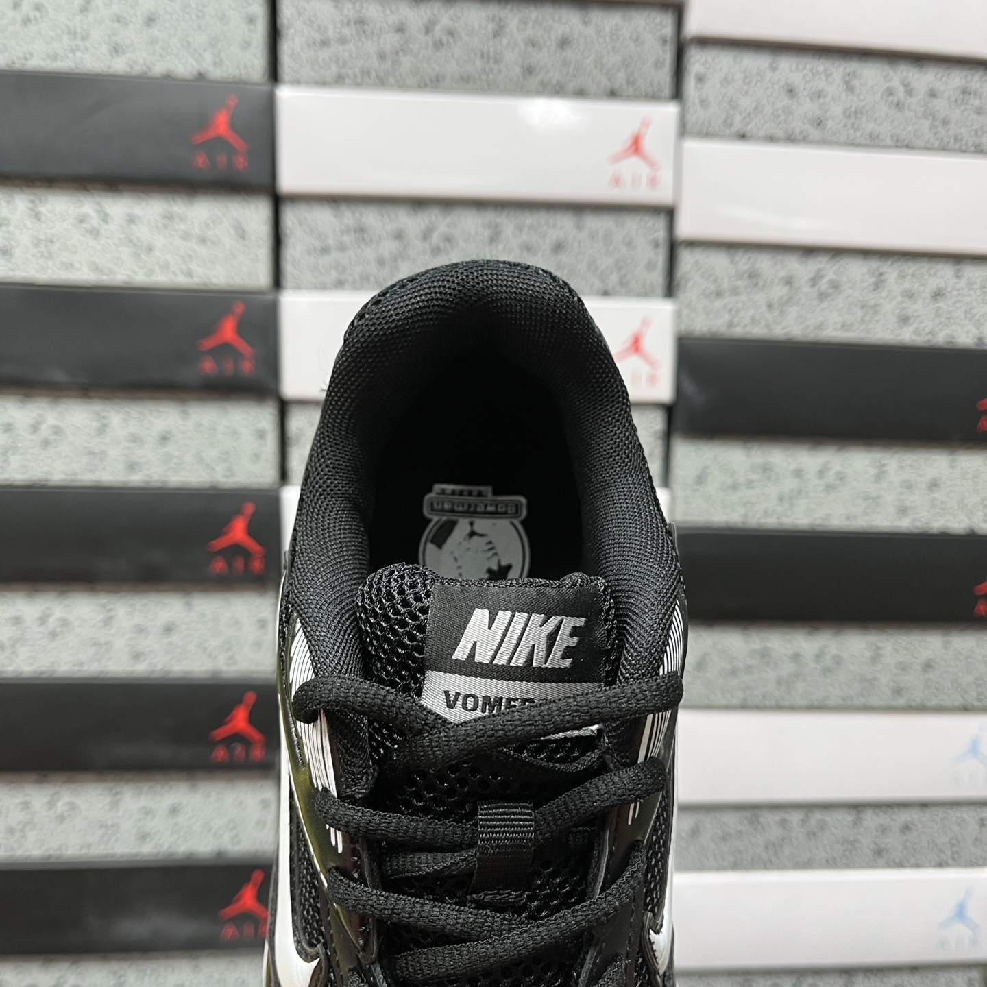 Nike NIKE VOMERO HF7728-106 3
