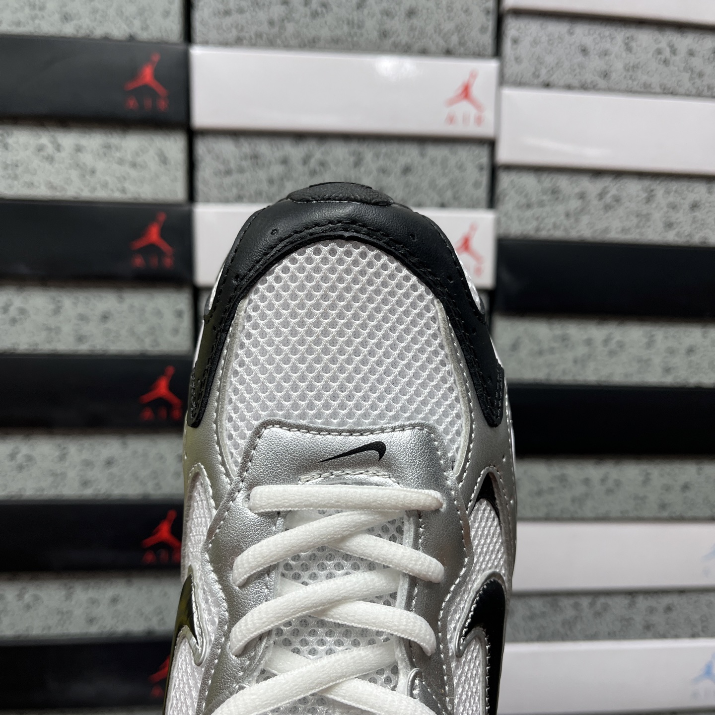 Nike NIKE VOMERO HB8129-123 4