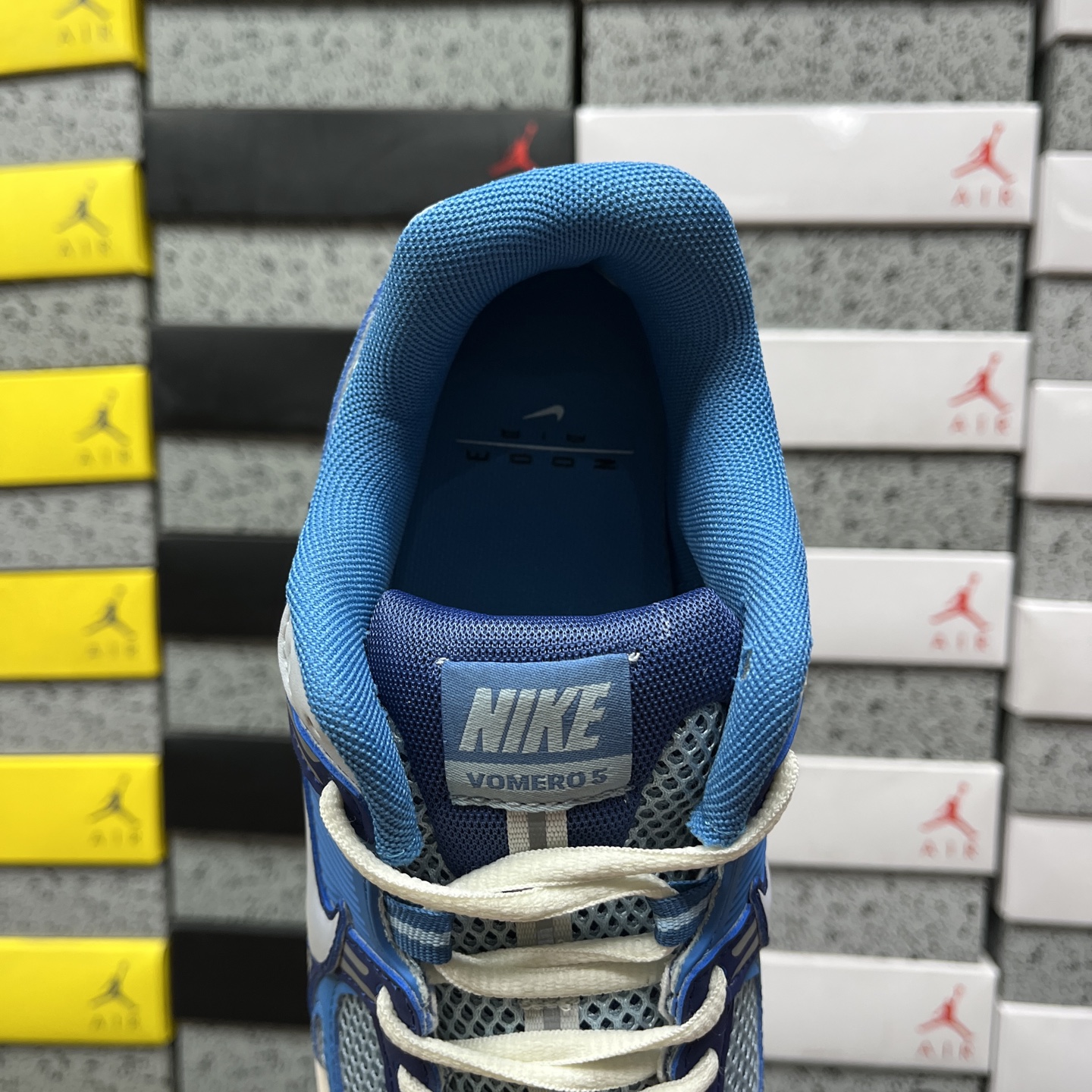 Nike VOMERO 5 FB9149-400 3