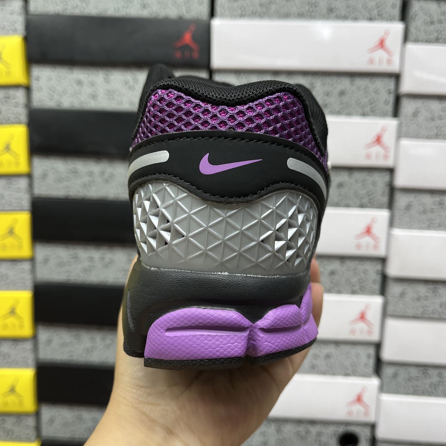 Nike VOMERO 5 FB9149-500 2