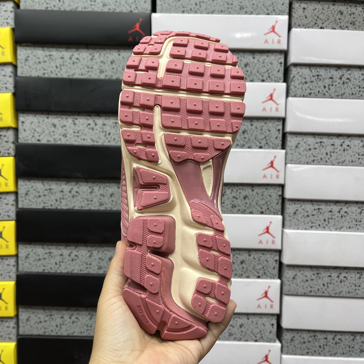 Nike VOMERO 5 HF1553-600 4