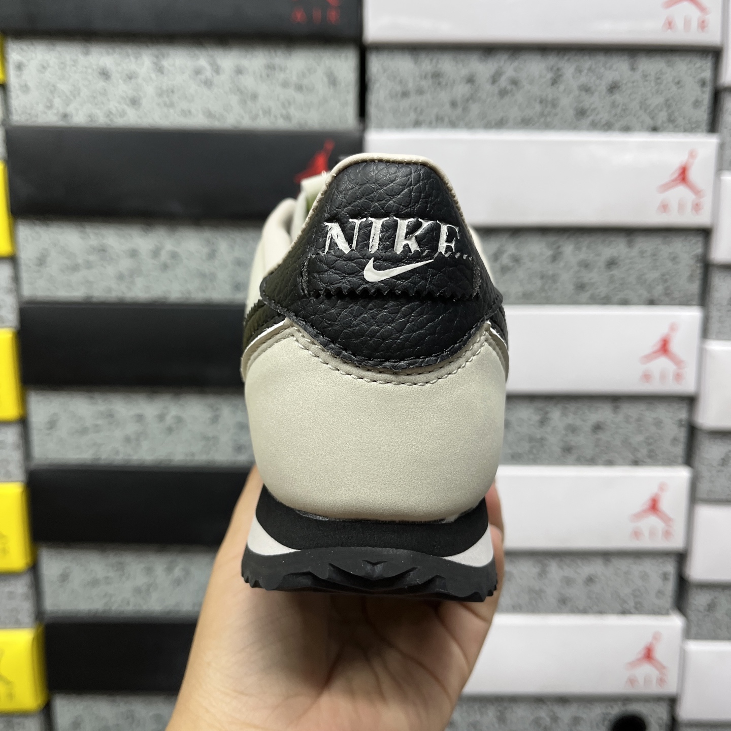 Nike CORTEZ II5708-003 2