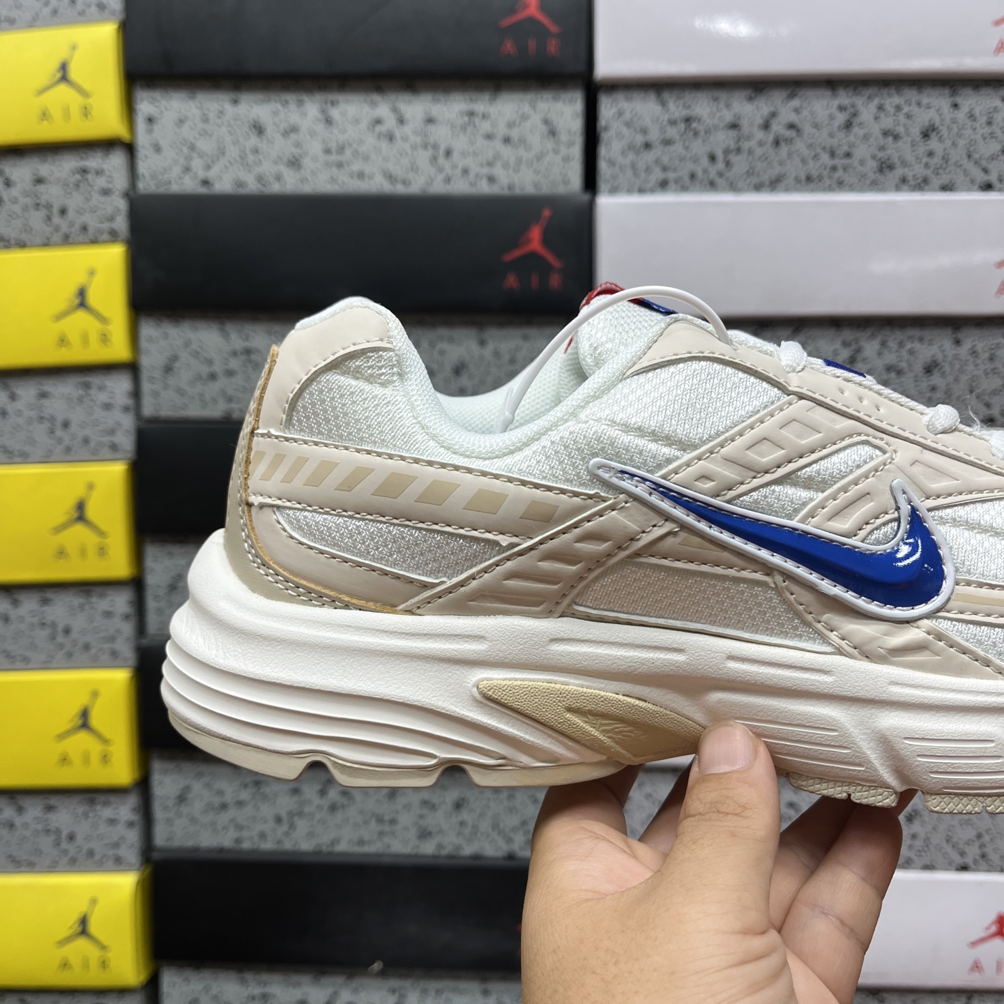Nike INITIATOR HQ1183-141 2
