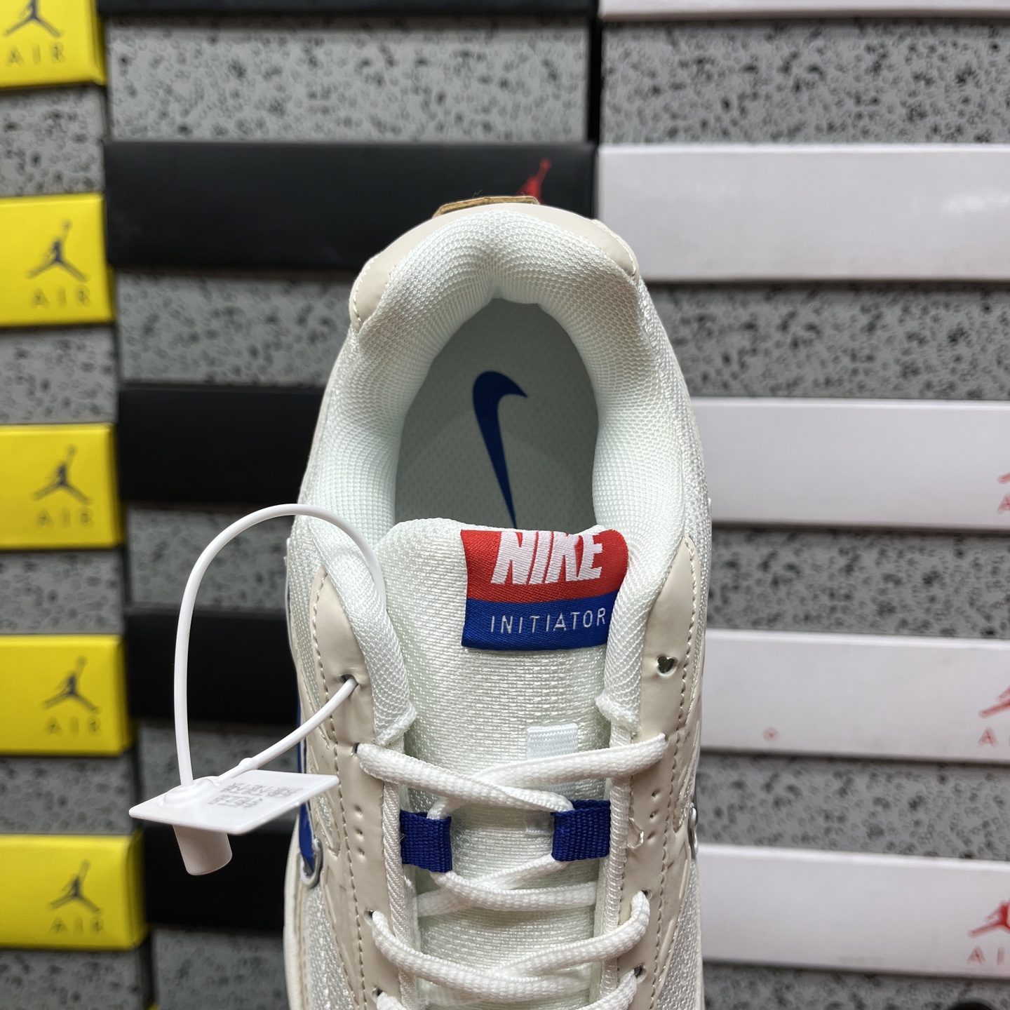 Nike INITIATOR HQ1183-141 4