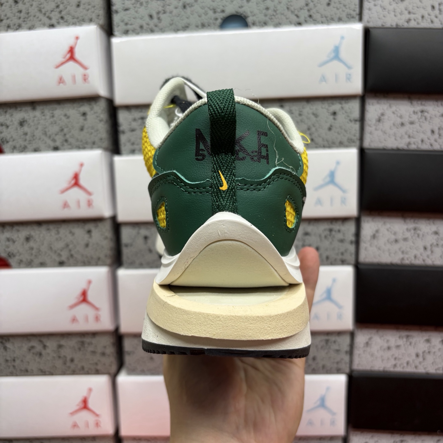 Nike VAPORWAFFLE/SACAI DD1363-700 2