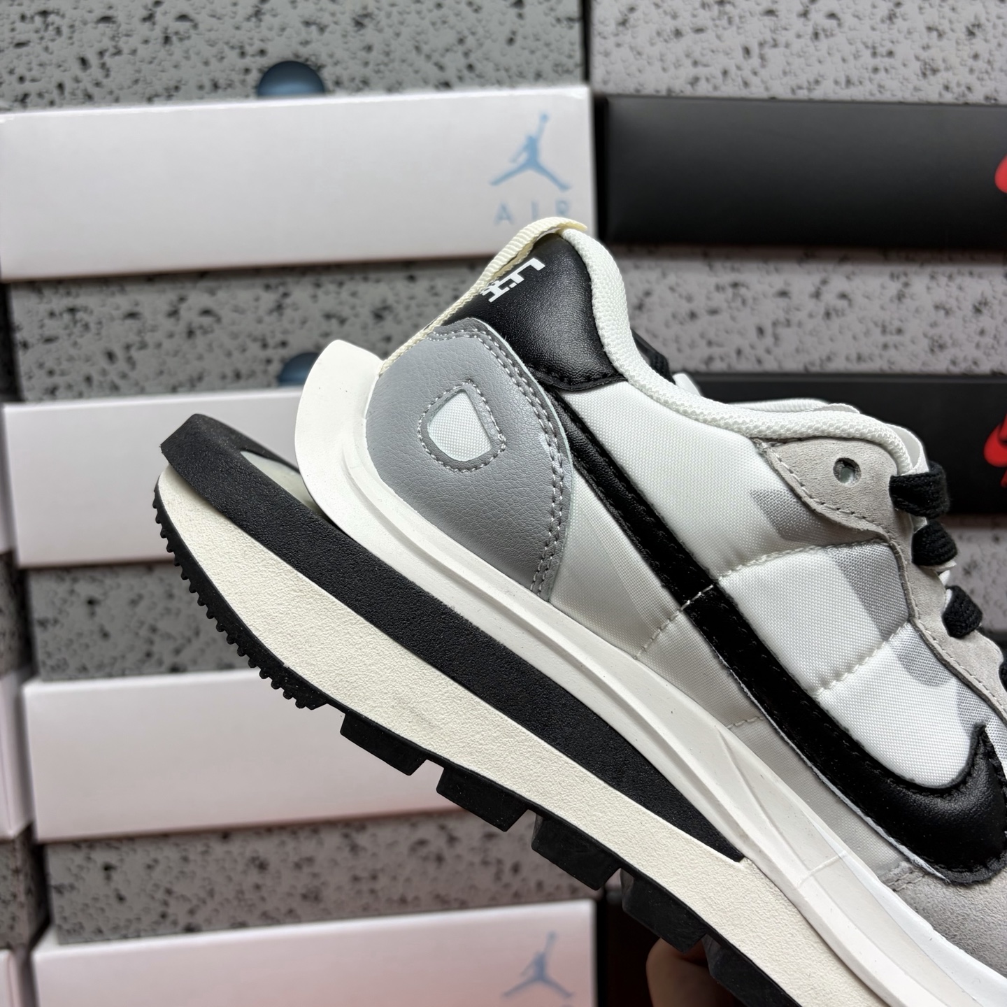 Nike VAPORWAFFLE/SACAI DD1875-101 4