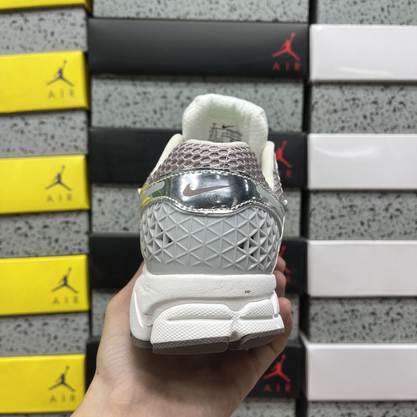 Nike Vomero5 HV6417-001 2