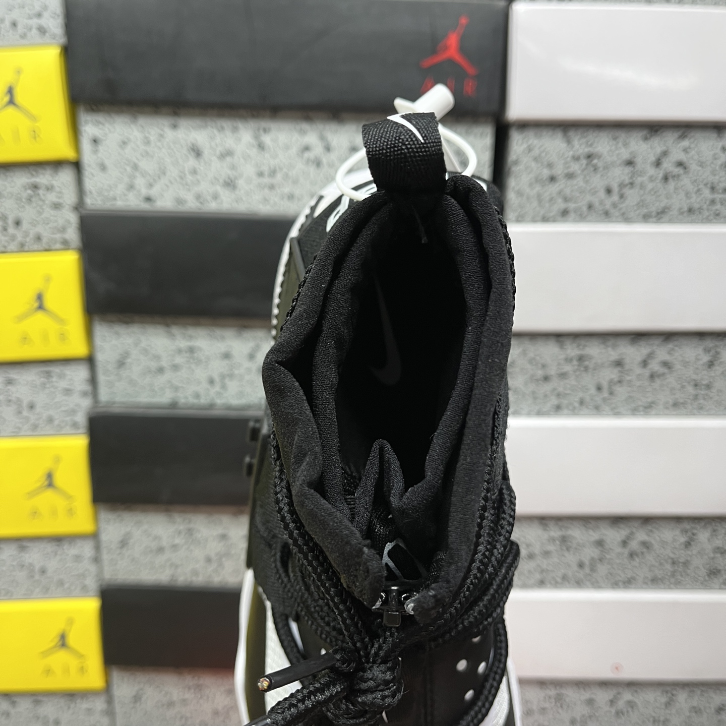 Nike AIR HUARACHE GRIPP AT1730-005 3