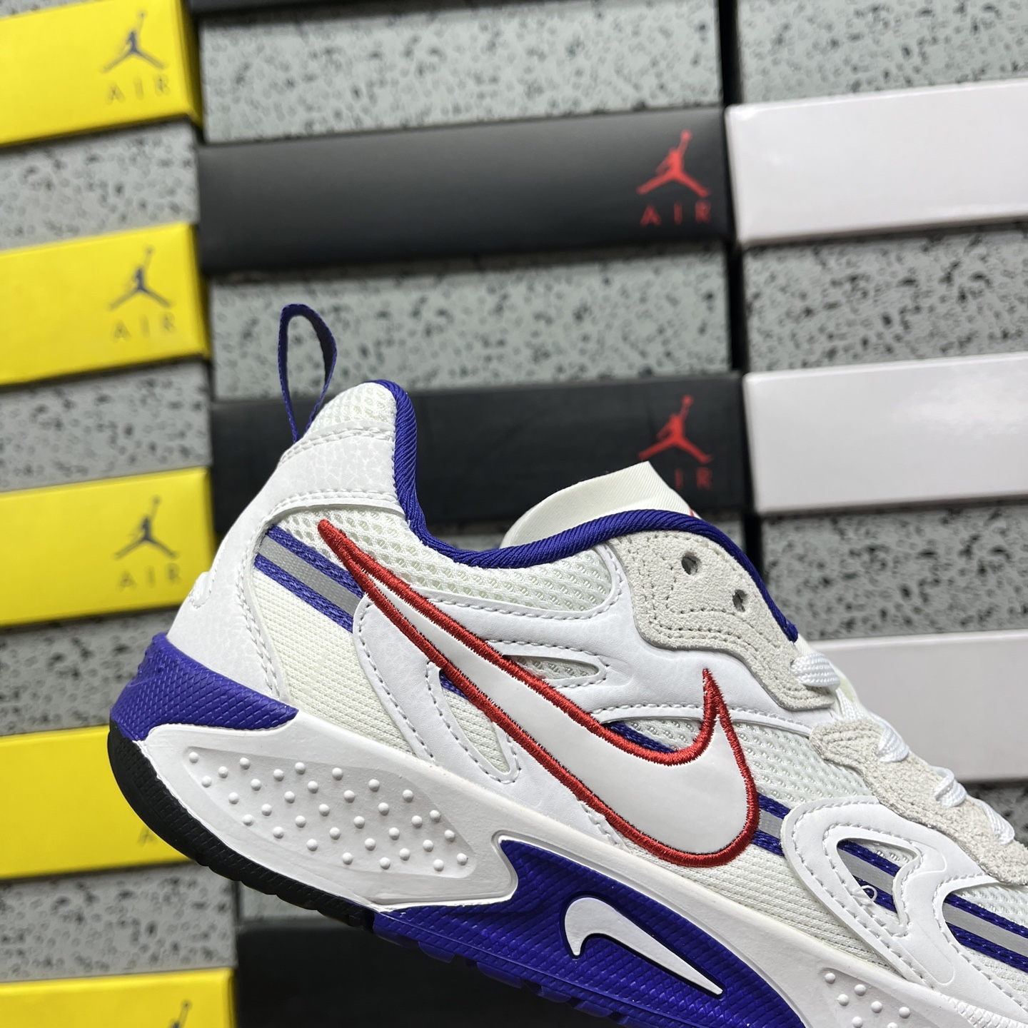 Nike JAM FN0314-800 4