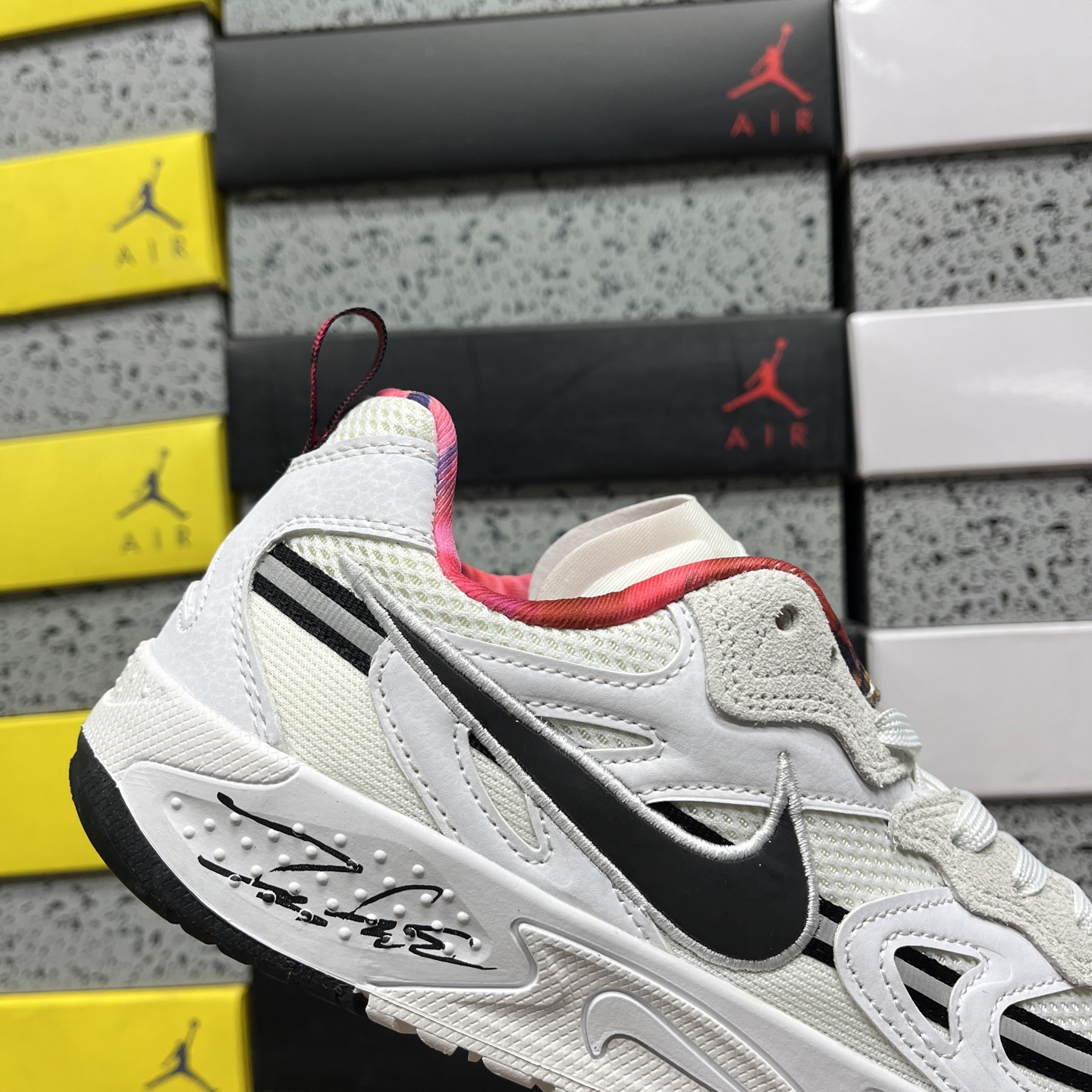 Nike JAM FZ8966-100 4